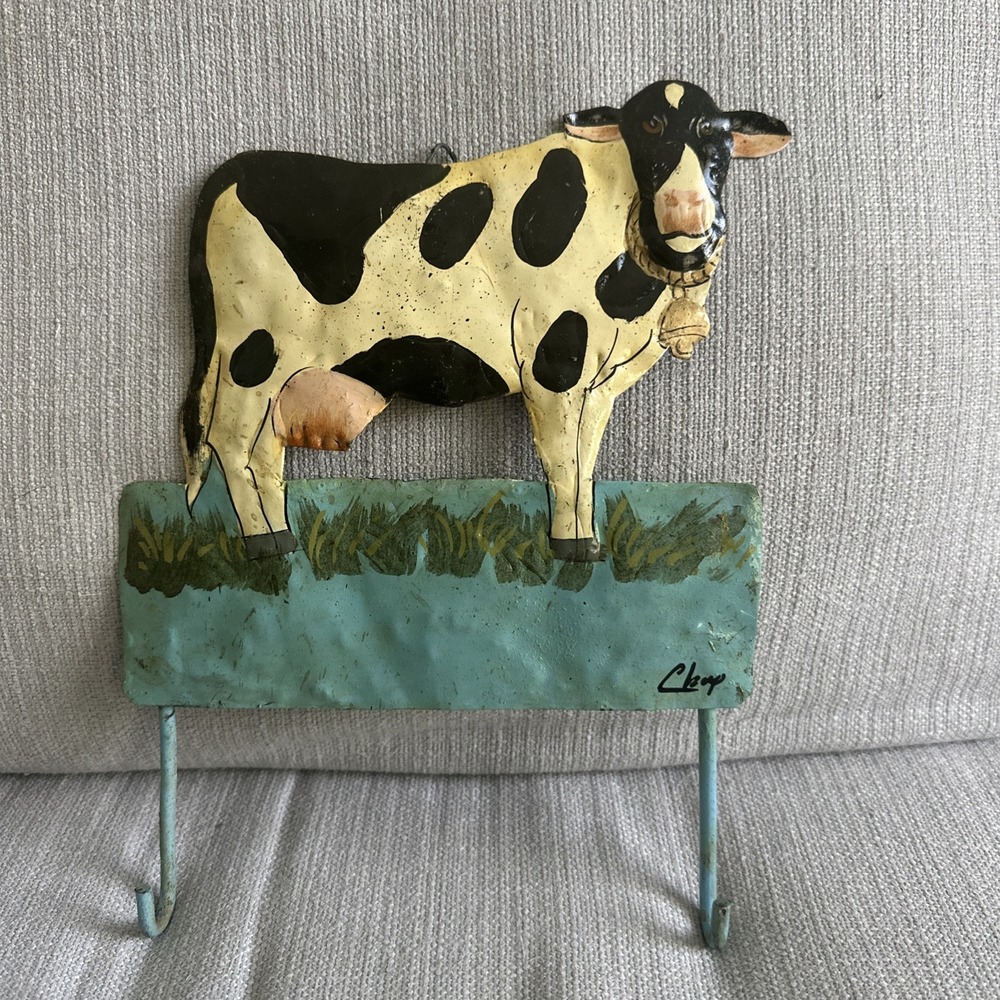 VTG Cow Farmhouse‎ Wall Hanging Metal Art Key Holder Folk Art Rustic